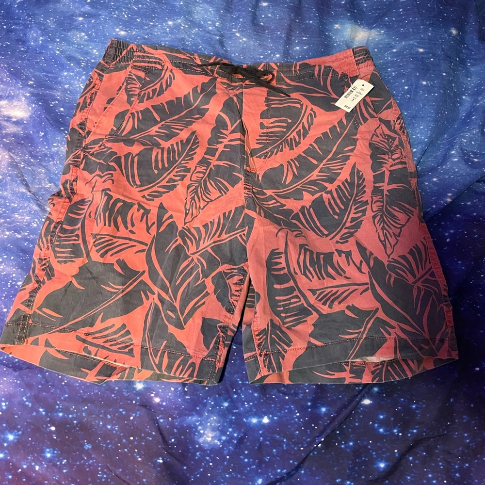 Men’s Aeropostale Orange-red palm tree print Stretch Jogger Shorts- size Large🔥